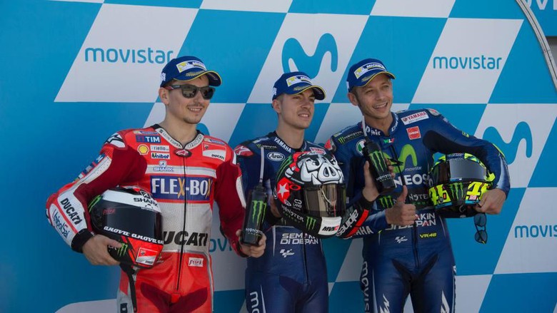Rossi bersama Lorenzo dan Vinales